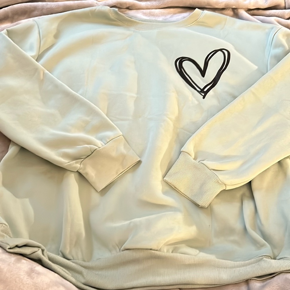 1XL oversized green sweater by SHIEN. (NWOT). ☺️